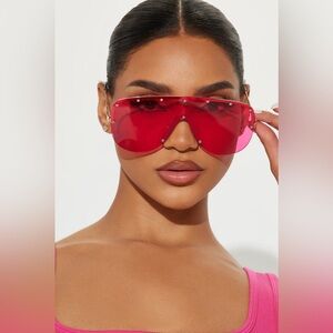 💖😎BRAND NEW Never Too Serious Sunglasses - Pink😎💖